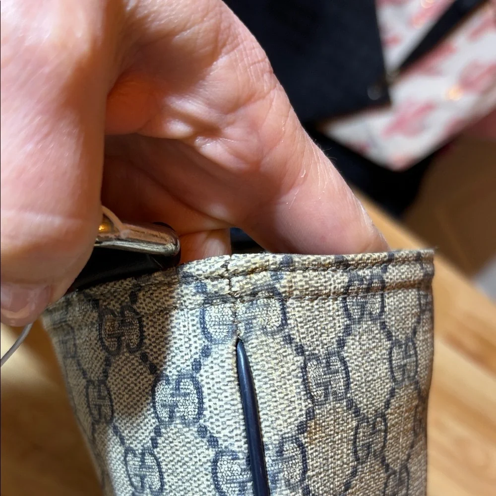 Gucci Beige and Navy Crossbody Bag - Picture 10 of 10